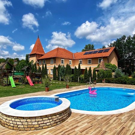 Villa Larus Palic Ngoại thất bức ảnh